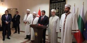 Başbakan Davutoğlu, Bulgaristan’da müftülerle görüştü