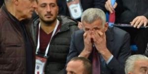 Hacıosmanoğlu gözyaşlarını tutamadı