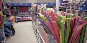 Kutuya dokunduğuna pişman oldu