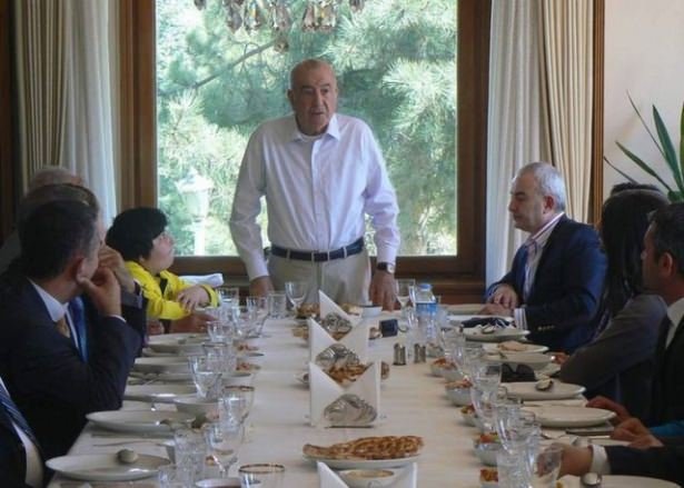 halis-toprak-kimdir-.jpg