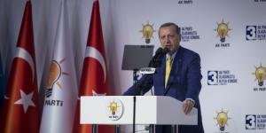 AK Parti kurucu Genel Başkanına 998 gün sonra yeniden kavuştu.