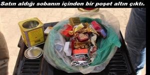 Hurdacıdan satın aldığı sobadan bir poşet altın çıktı.